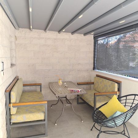 Modern Apartment Near The Sea-Mise Трогір Екстер'єр фото