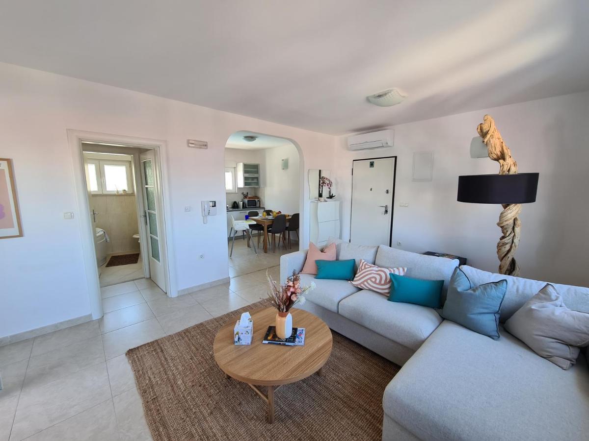 Modern Apartment Near The Sea-Mise Трогір Екстер'єр фото
