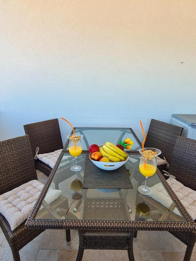 Modern Apartment Near The Sea-Mise Трогір Екстер'єр фото