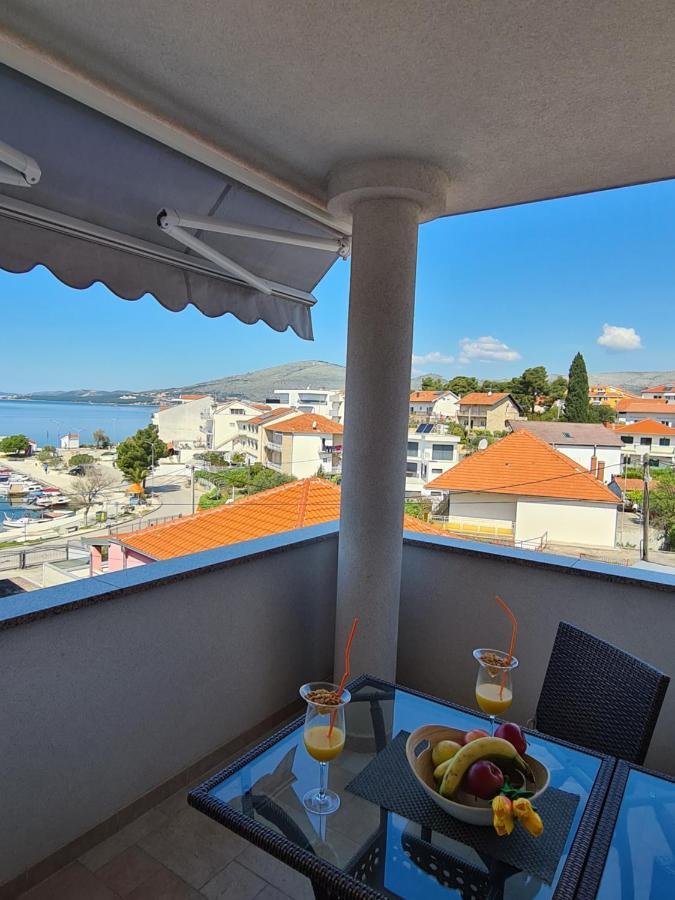 Modern Apartment Near The Sea-Mise Трогір Екстер'єр фото