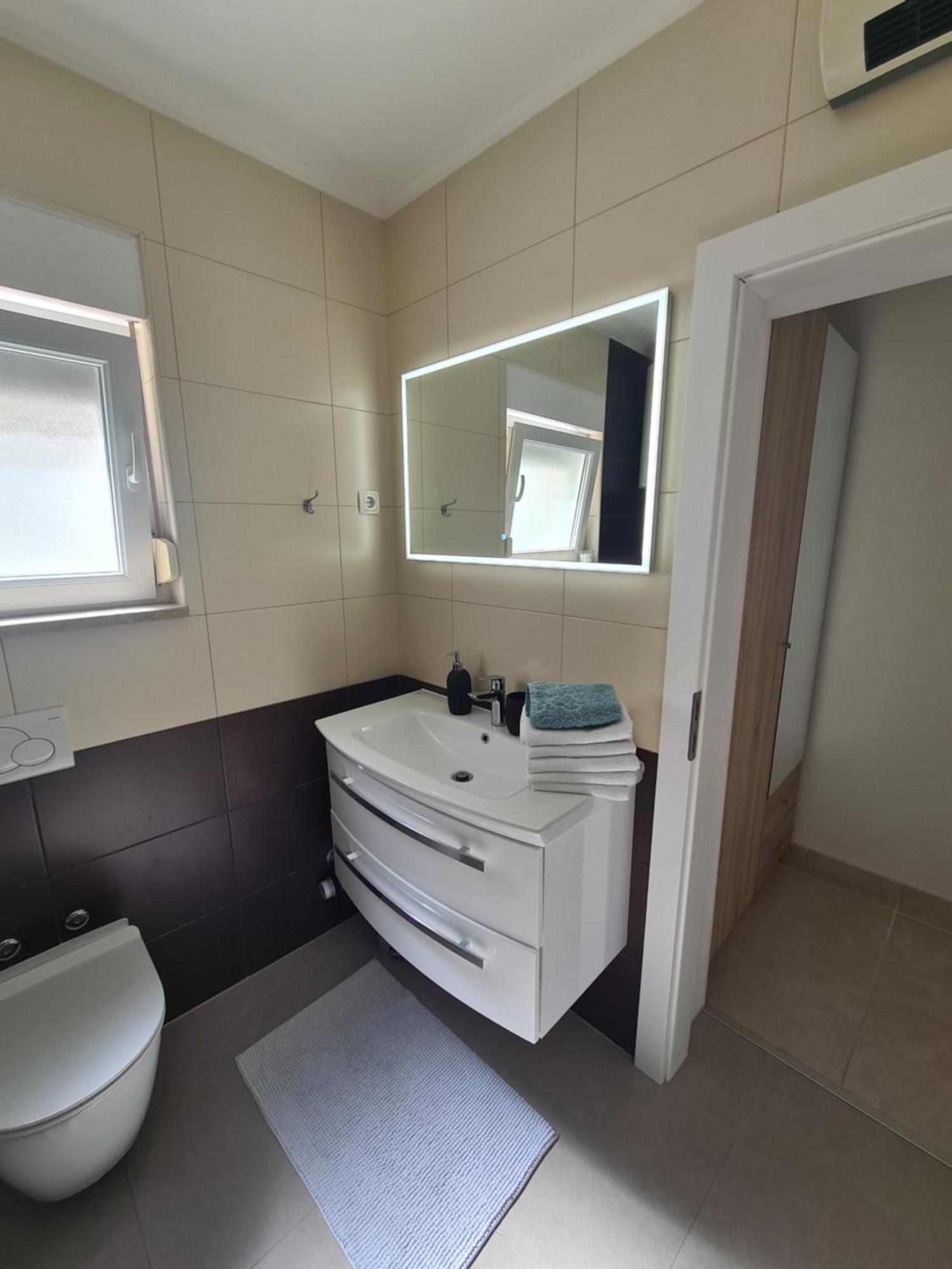 Modern Apartment Near The Sea-Mise Трогір Екстер'єр фото